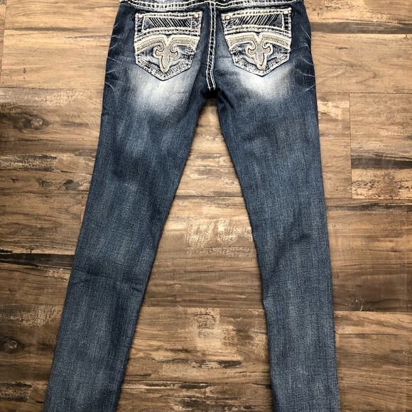 Woman’s Rock Revivals - Picture 4 of 5